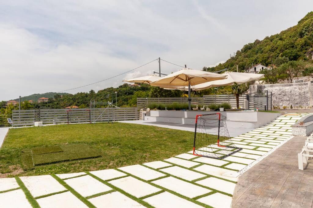 Tenuta Croce Appartamento Karol-Piscina-Vista Mare Salerno Dış mekan fotoğraf