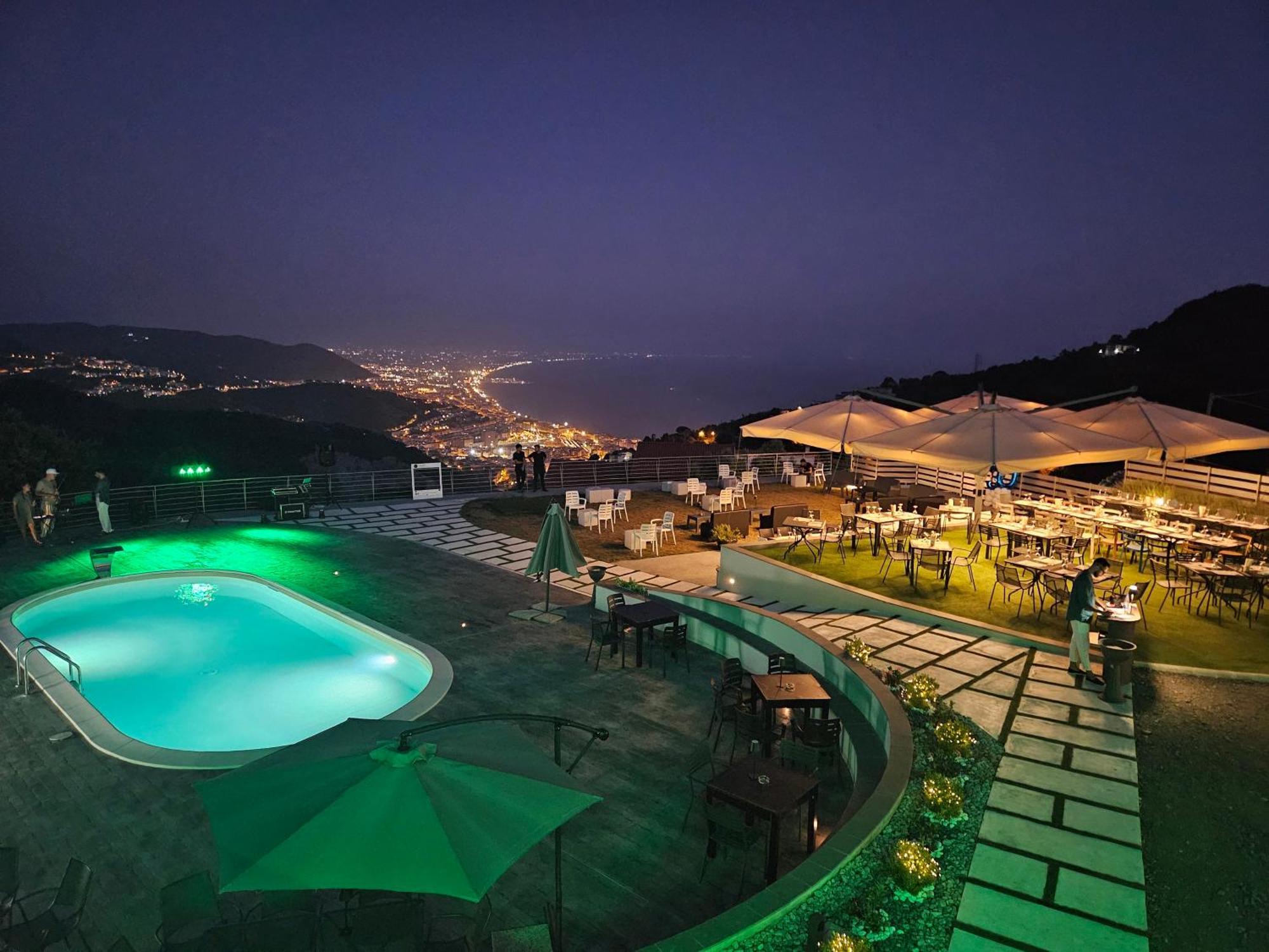 Tenuta Croce Appartamento Karol-Piscina-Vista Mare Salerno Dış mekan fotoğraf